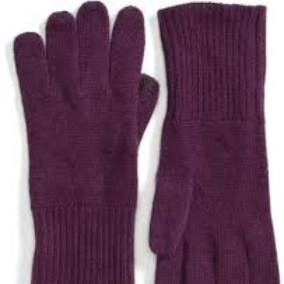 Uniqlo Accessories - New Uniqlo 100% cashmere gloves in purple